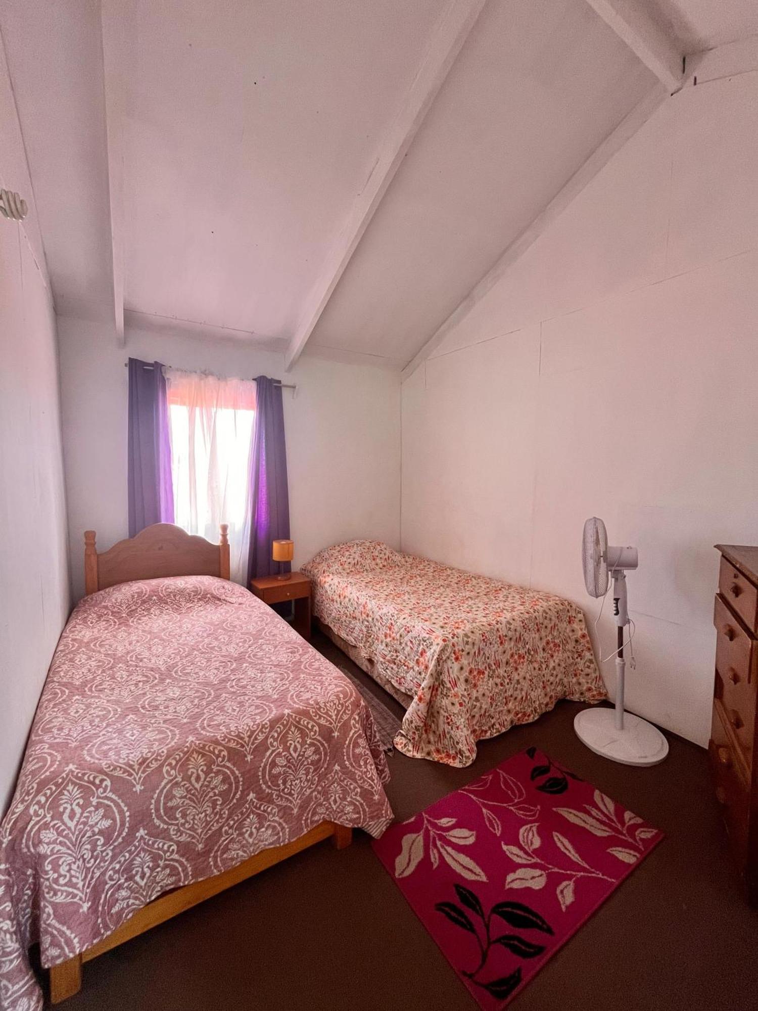 Albergue Pua Vaenga Hanga Roa Exterior foto